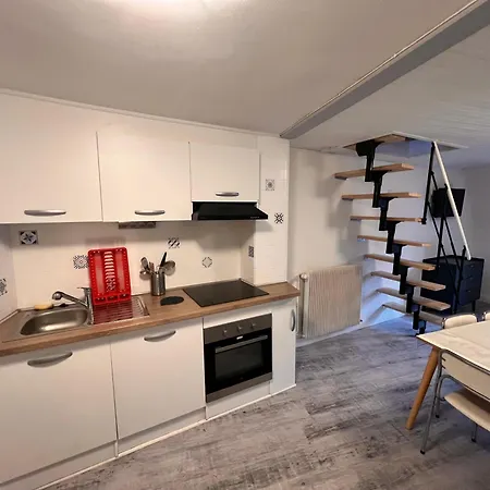 Duplex Avec Wifi Proche Du Centre Apartment